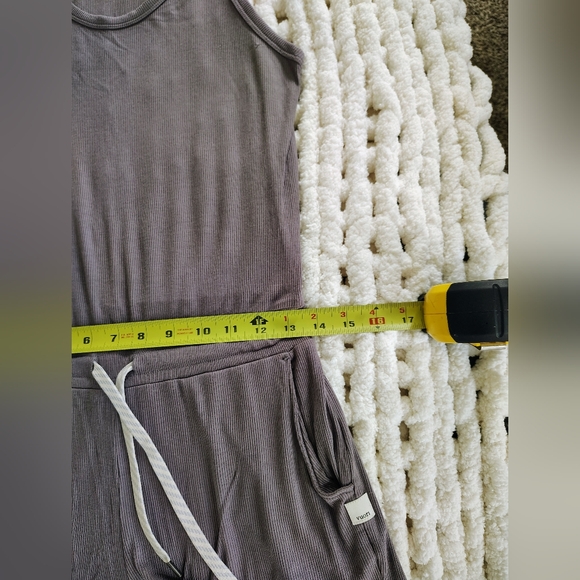 Vuori Torrey Ribbed Romper Shorts - Picture 7 of 12